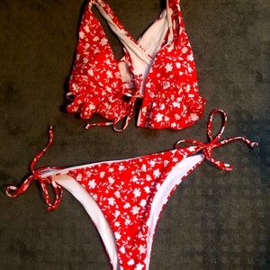 Pretty little thing floral bikini